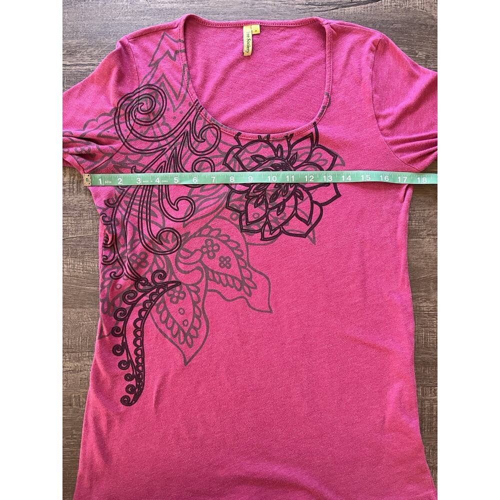 Free Society Magenta Pink Floral Graphic Tunic Top Size Medium Made in USA - Picture 6 of 8